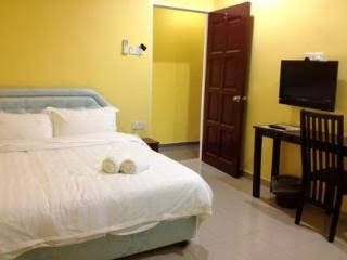 Arisz Motel0