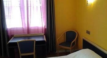 Modern'Hotel0