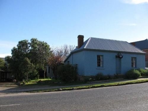 Red Brier Cottage Accommodation1