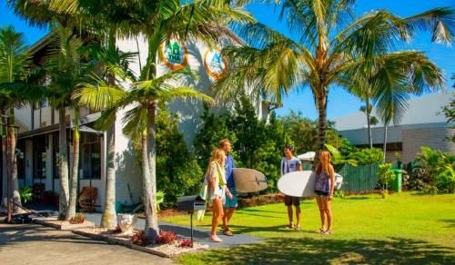 Coolangatta YHA Backpackers (YHA Coolangatta Gold Coast)0