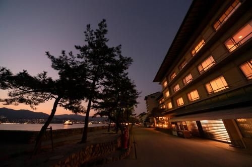 โรงแรมมิยะ ริคิว (Hotel Miya Rikyu)0