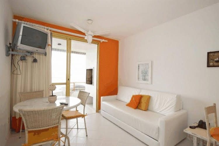 Entremares Residence0