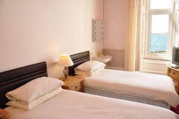 Corran House Hostel0