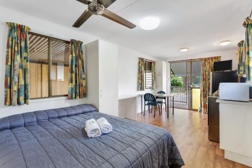 First City Caravilla4