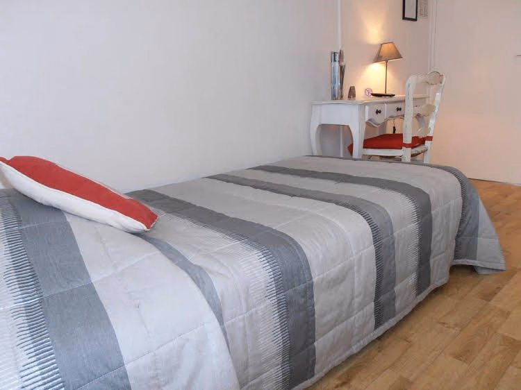 Le Crystal Hotel0