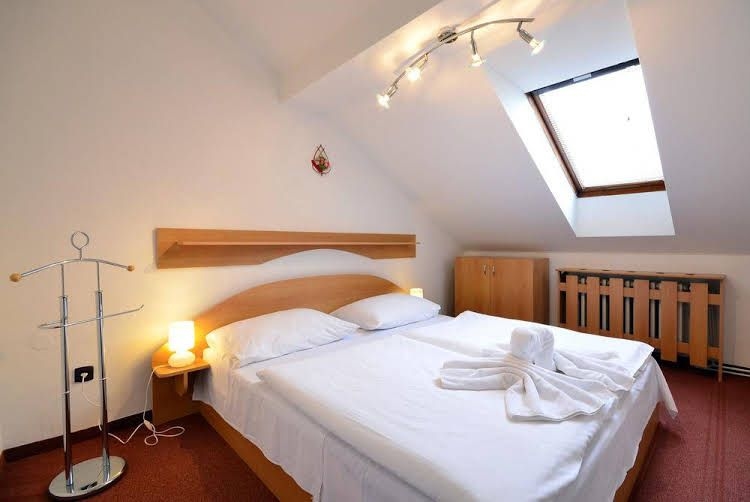 Hotel Isora0