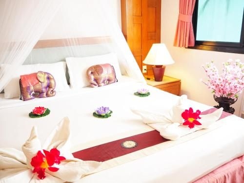 ยัวร์ เพลซ อินน์ (Your Place Inn)0