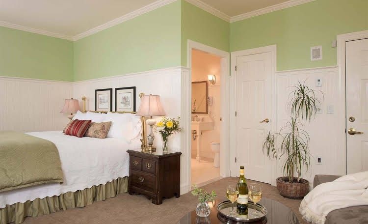 Swift House Inn0