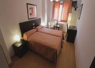 Hotel La Peregrina0
