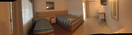 A & A Motel4