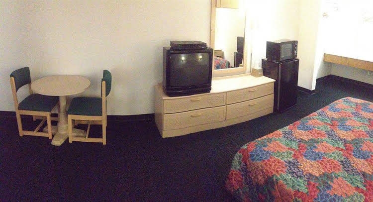 Garden Inn & Suites - Metter0