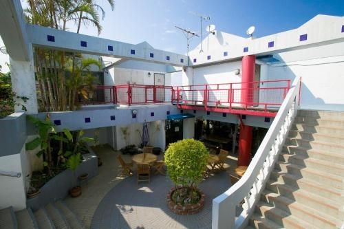 เซิร์ฟไซด์ เบด แอนด์ เบรคฟาสต์ (Surfside Bed & Breakfast)0