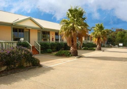 Lightkeepers Inn Motel0