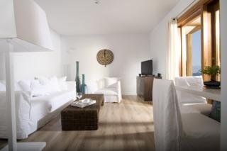 Minos Beach Art Hotel1