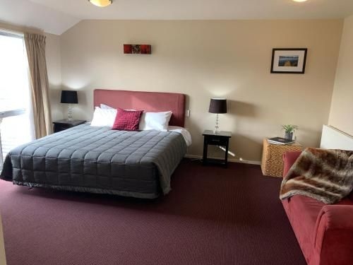 Forest Lodge2