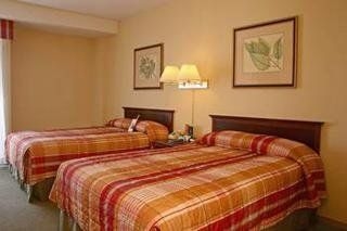 โฟร์พอยท์ส บายเชอราตัน สนามบินแซนโฮเซ (Radisson Hotel San Jose Airport)1