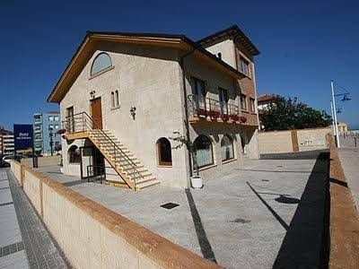 Hosteria Isla Cabrera0