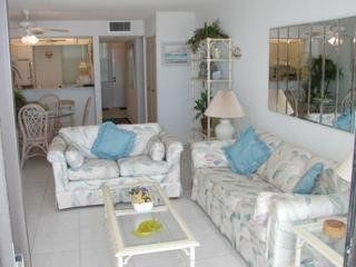 Anna Marie Island Apartments2