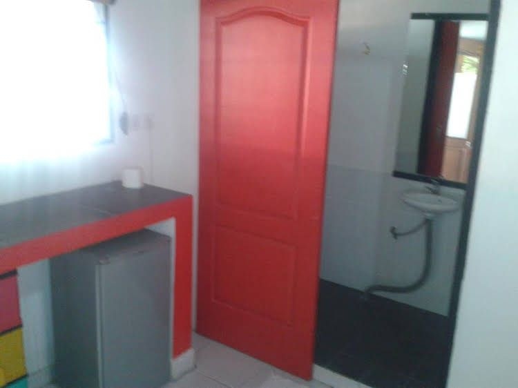 Ari Home Stay0