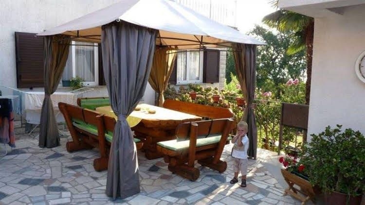 Guesthouse Villa Manda0