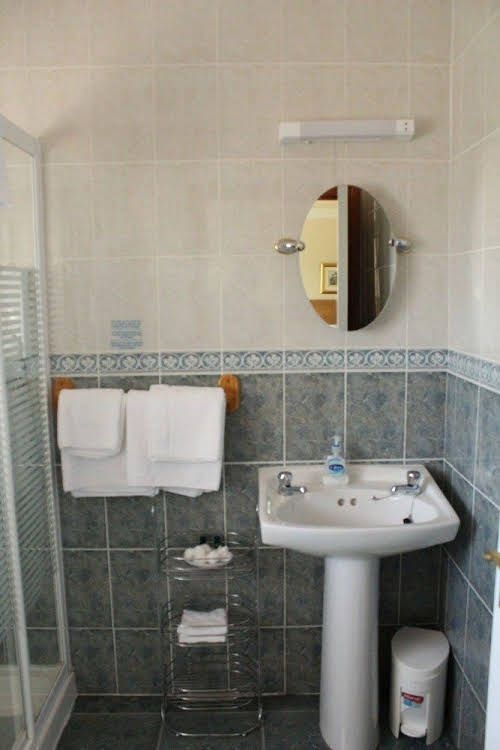 Seacourt B&B0
