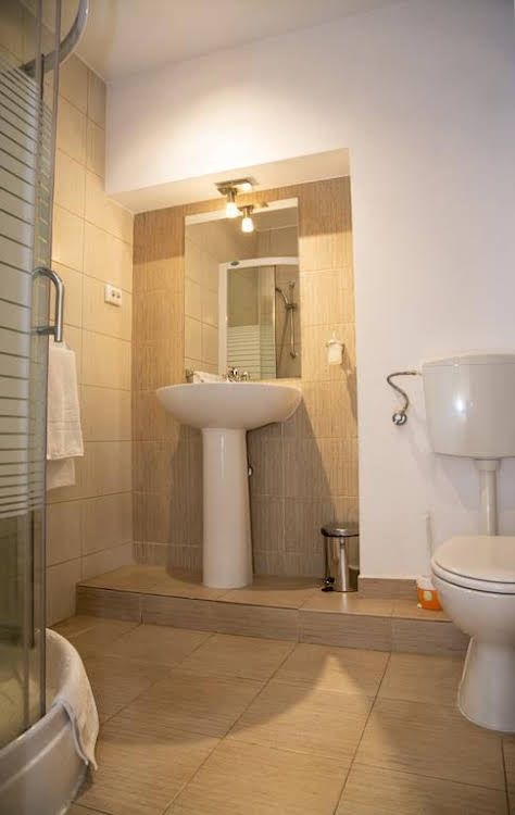 Schiller Apartment0