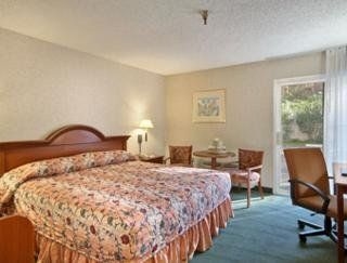 Ramada Plaza Hotel2