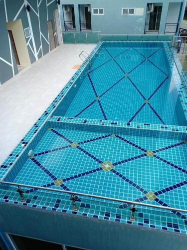 โรงแรมมรกตทวิน (Morakot Twin Chumphon)0