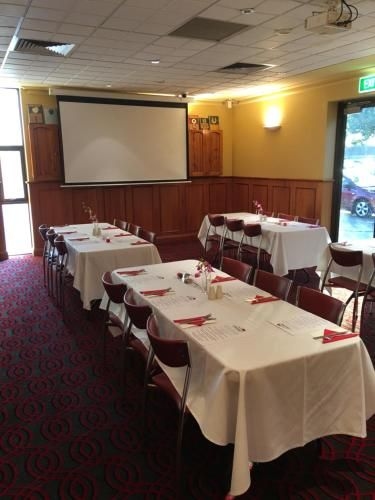 Club Laverton2