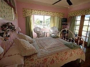 Chamomile Bed & Breakfast0