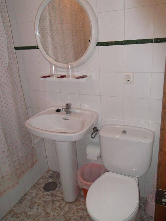 Hostal Dona Carmen0