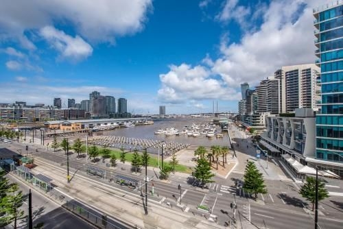คอลเลกชันส่วนตัวของด็อคแลนด์ - ดิจิตอลฮาร์เบอร์ (Docklands Private Collection - Digital Harbour)0