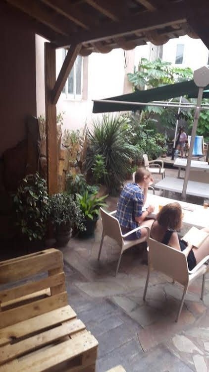 Batumi Globus Hostel0