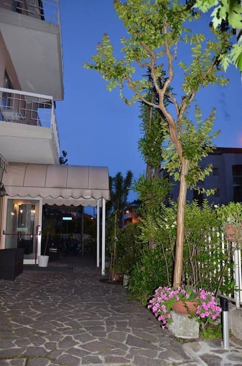 Hotel Cristina0