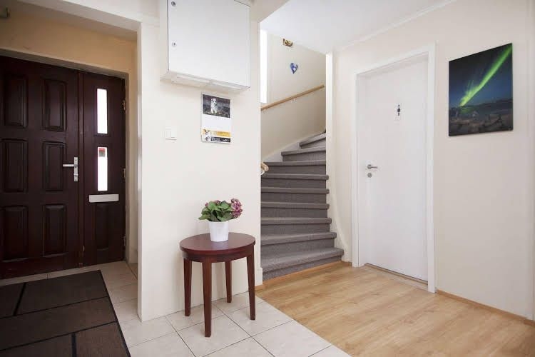 Steinar Guesthouse0