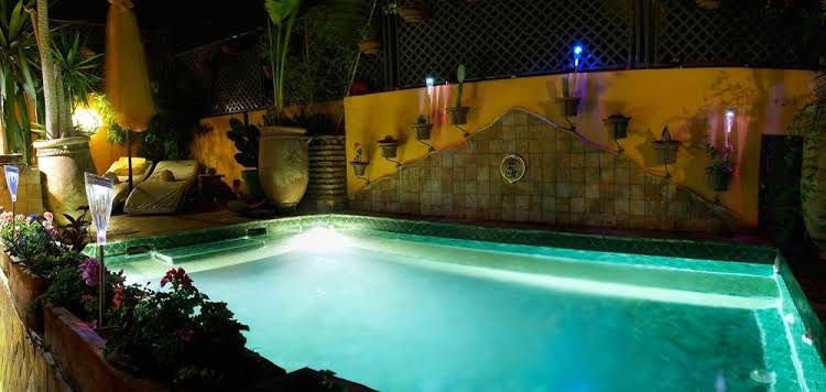 Riad Charcam0