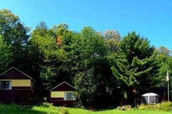 Duff's Cottages0