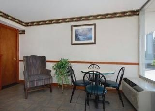 Rodeway Inn3