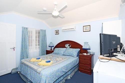 Jacaranda Guest House4