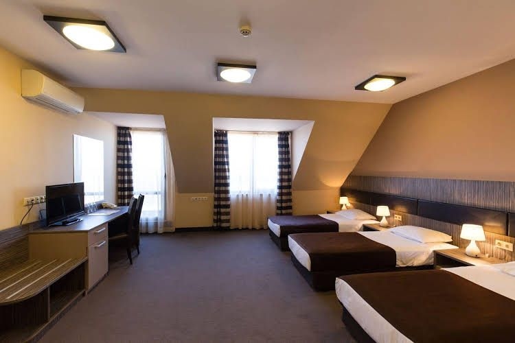 Plaza Hotel0