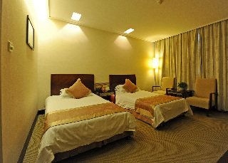 Phoenix Hotel4