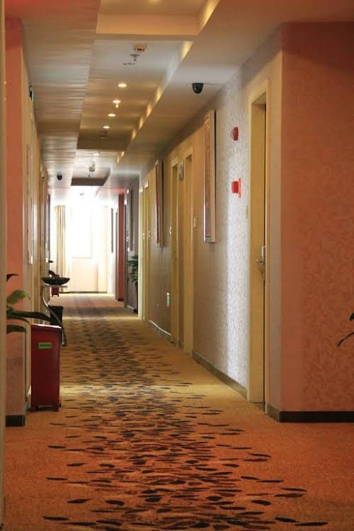 Tai Di Fashion Hotel0