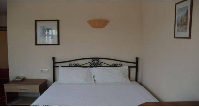 Ozalp Han Hotel0
