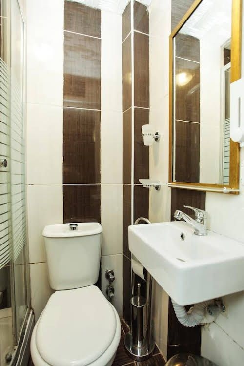 Raman Sultan Suites0