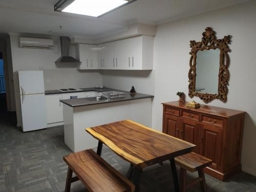 Regency Apartments Adelaide1
