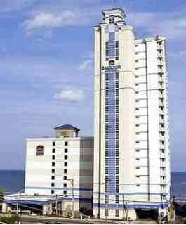 Best Western Plus Carolinian Oceanfront Inn and Su2