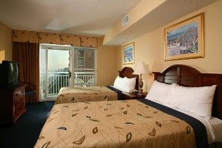 Best Western Plus Carolinian Oceanfront Inn and Su0