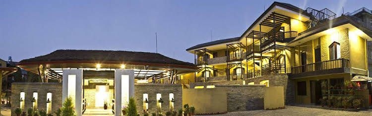 The Lakeside Retreat0