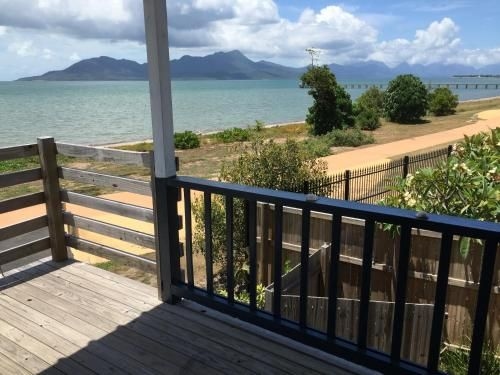 Cardwell Beachfront Motel3