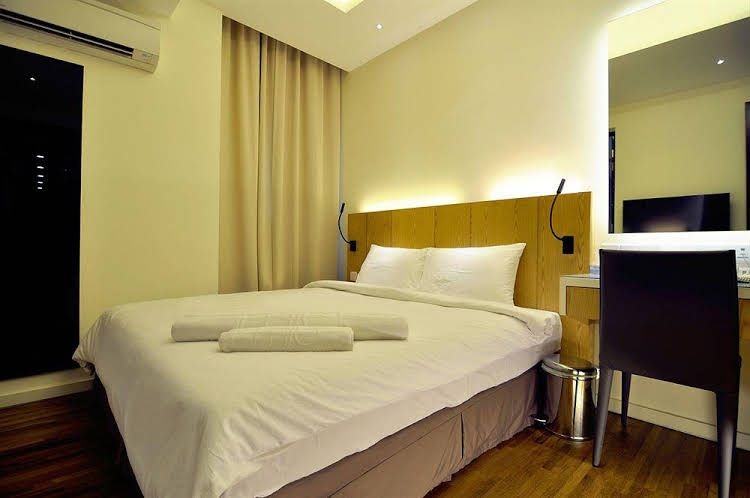 7 Days Inn0
